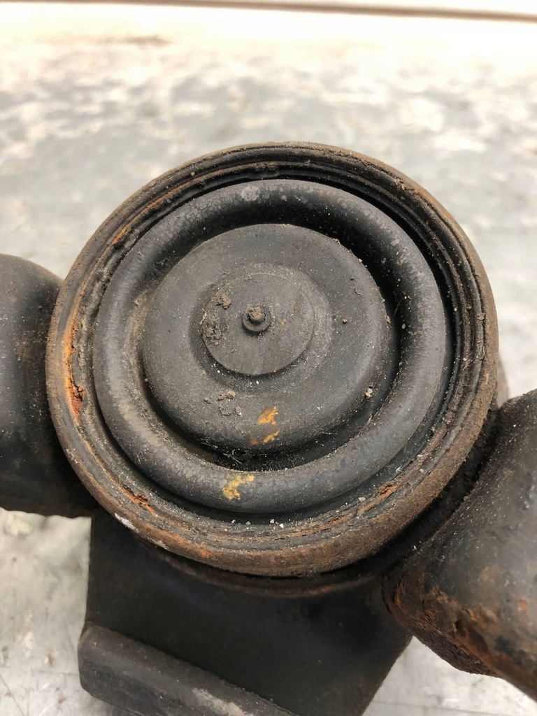 фото №2, Кронштейн подушка двигуна mazda rx-8 av-78185-j60e