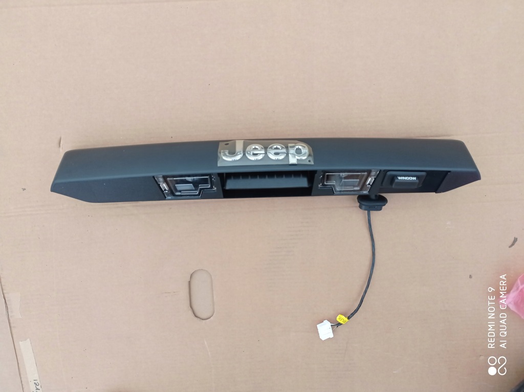 фото №1, Jeep commander молдинг накладка кришки багажника nowa