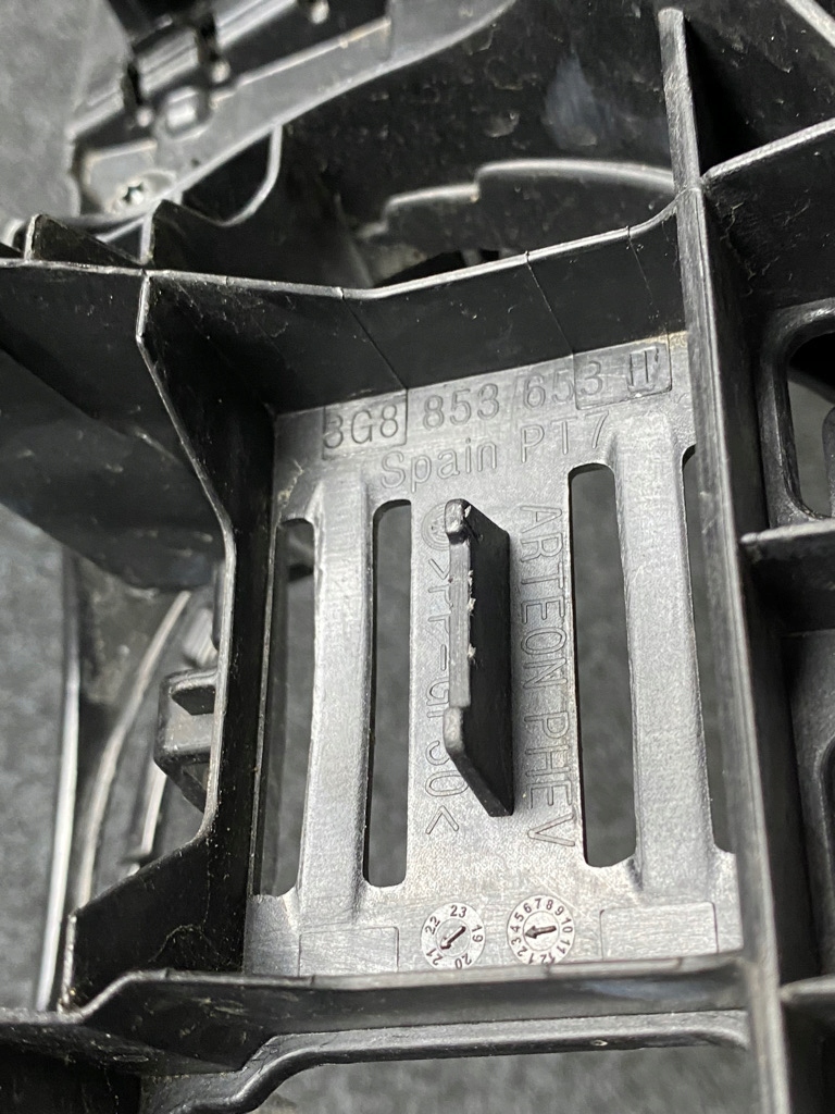 фото №9, Решітка радіатора радіатора решітка радіатора vw arteon r-line електрик