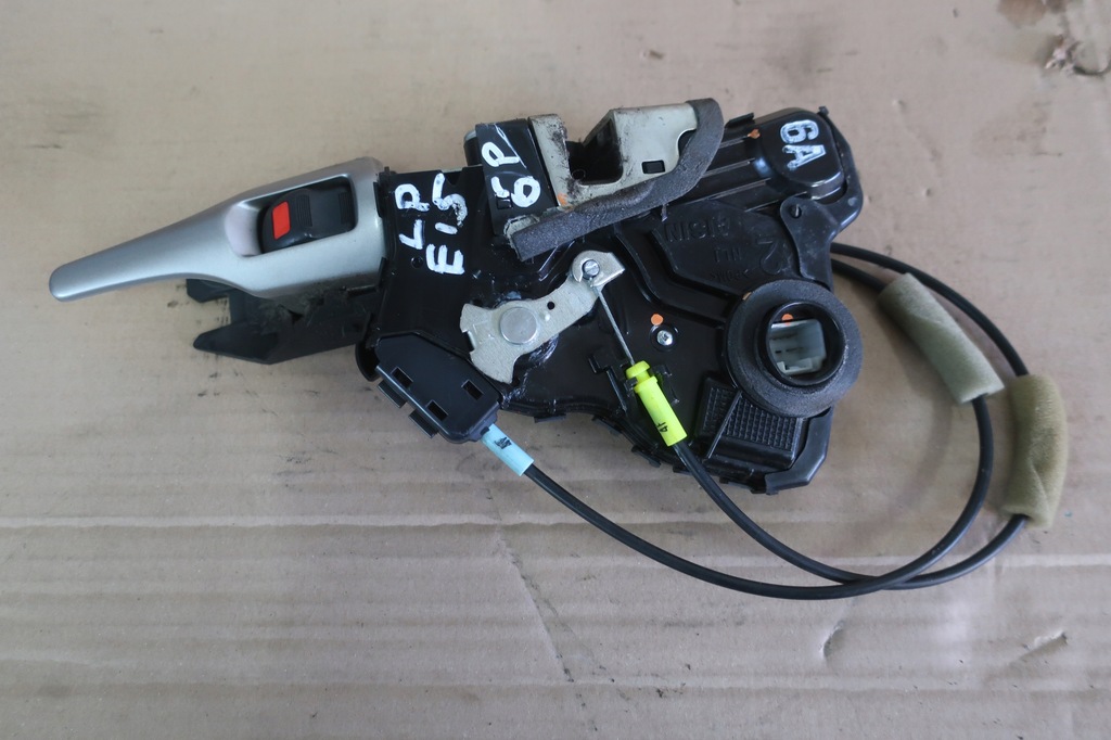 фото №1, Toyota corolla e15 sedan замок левый перед дверь keyless smartkey 07-