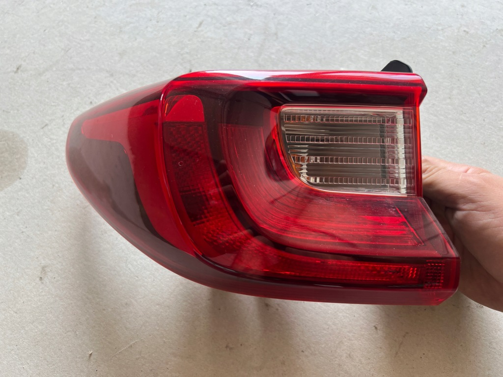 фото №1, Kia stonic 17- лампа ліва задня задня з крила