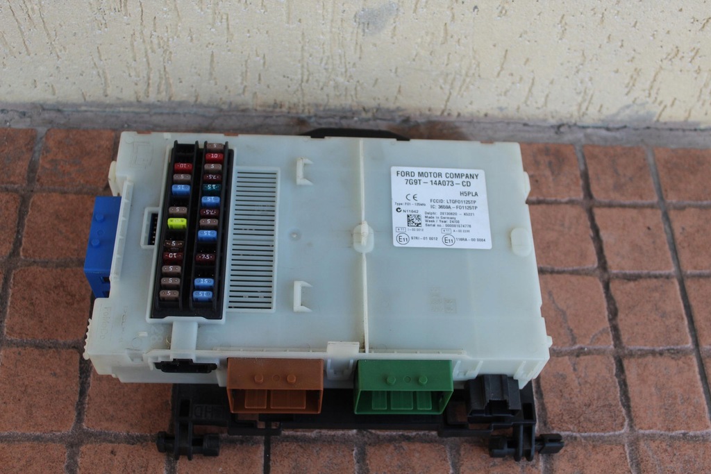 фото №1, Коробка модуль bsi ford s-max mk1 7g9t-14a073-cd