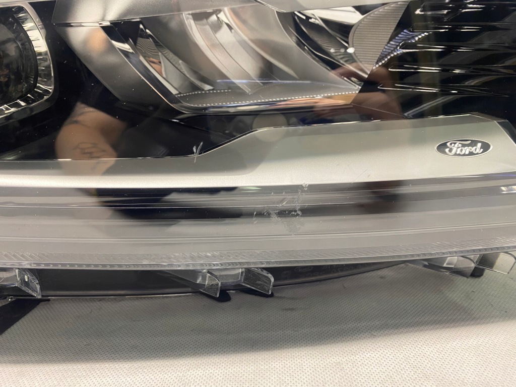 фото №4, Фара правий перед tourneo connect mk3 led