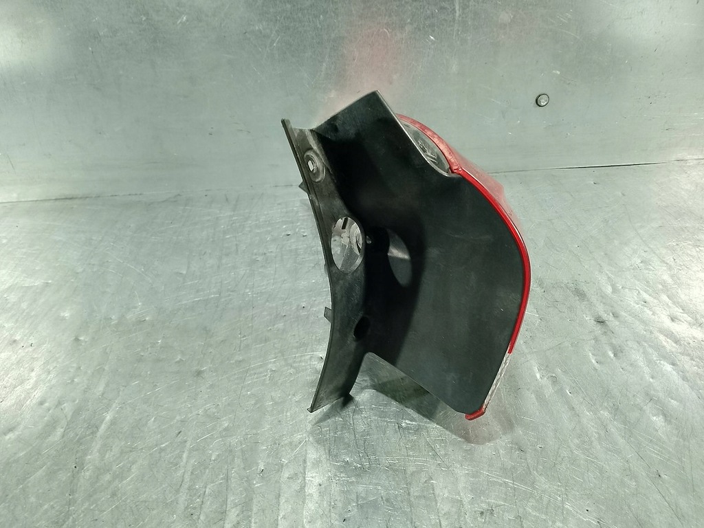 фото №4, Лампа задняя правая renault clio iv 12- kombi