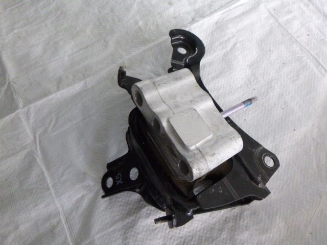 фото №1, Кронштейн подушка двигуна clio iv captur tce renault