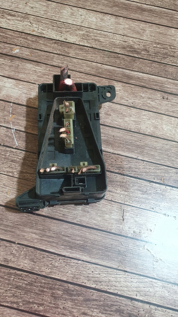 фото №3, Коробка с разъёмы land rover freelander