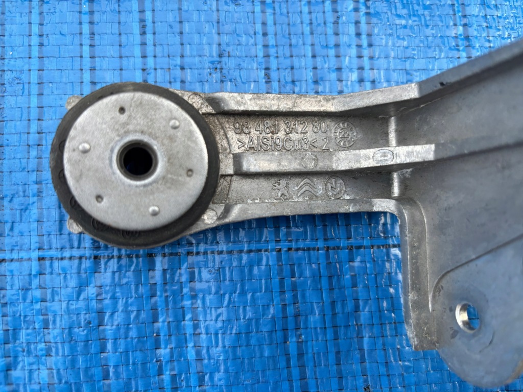 Peugeot 308 3 t10 интеркулер крепления провода впуск воздуха Оригинал