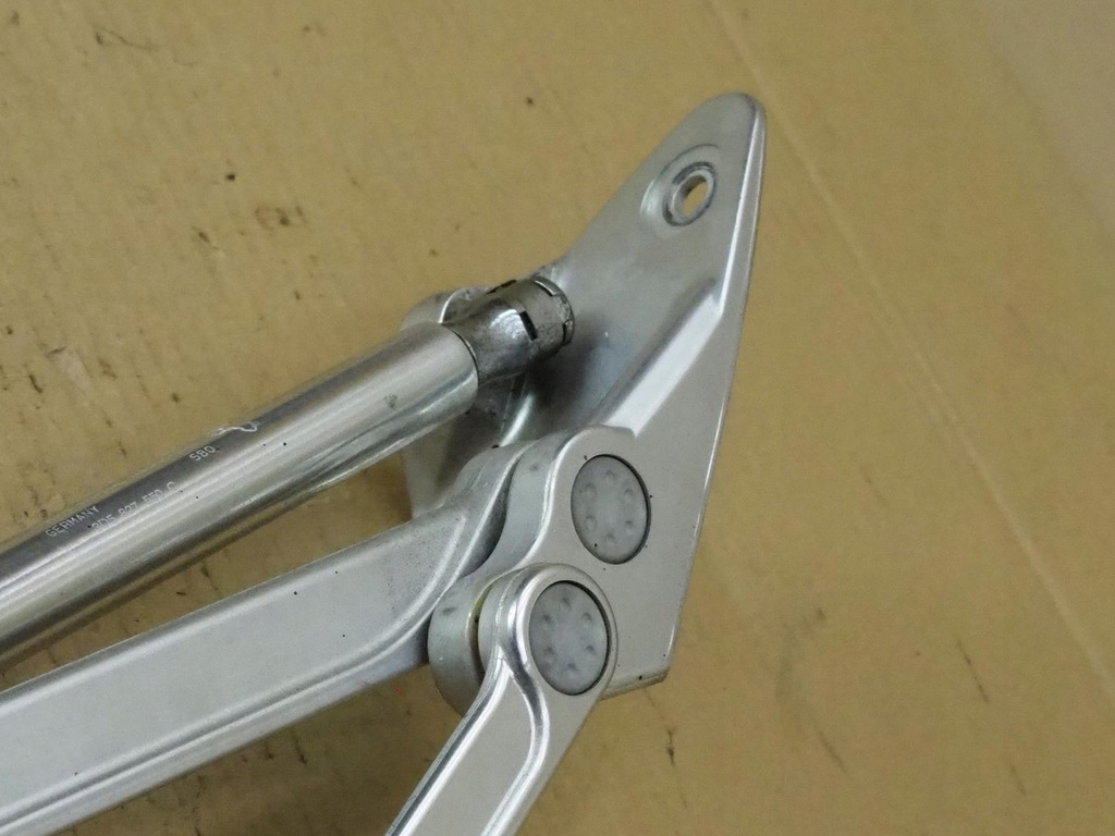 фото №12, 3d5827302j vw phaeton петля правий кришки задня