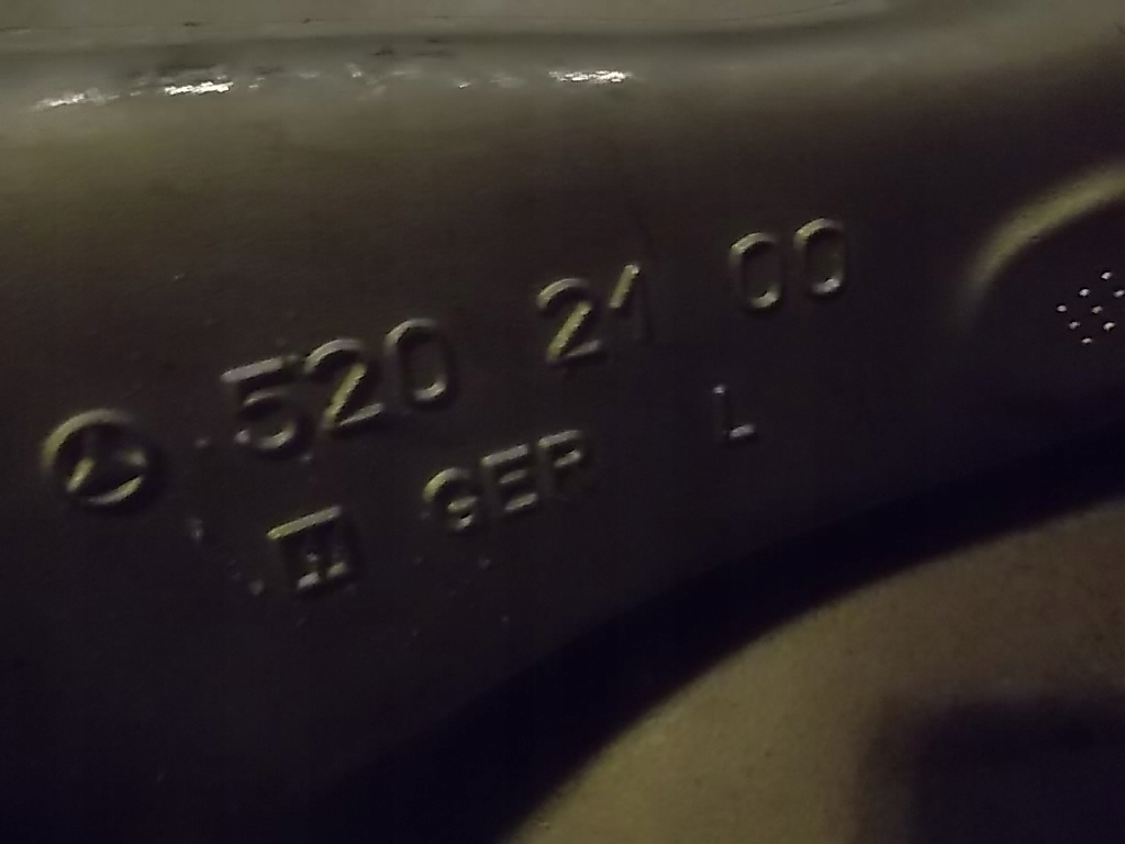 Mercedes e klasa 4matic w214 поворотный кулак левая nowa a2143320300 a5203322100 Доставка