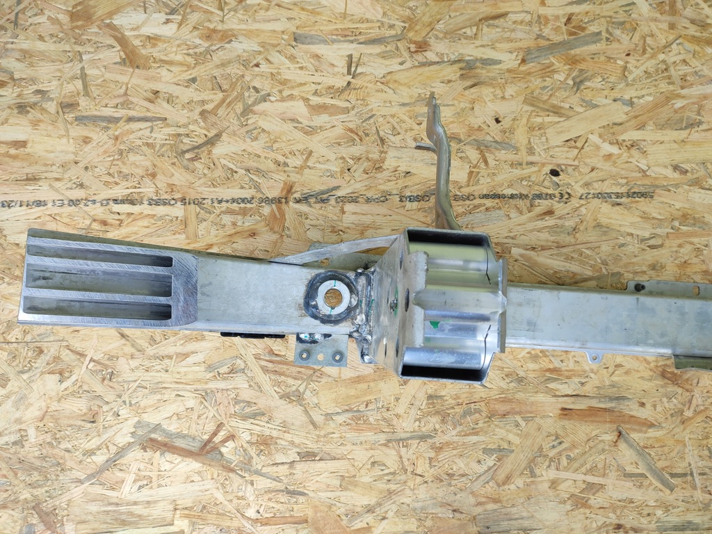 фото №10, Bmw 7 g70 балка перед оригинал 22-24 rok