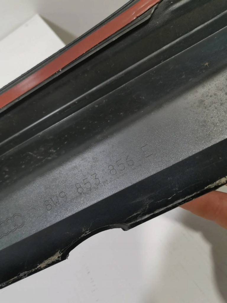 Audi a4 b9 8w allrod правый  порог накладка  порог 8w9853856e оригинал новая!!! Недорого