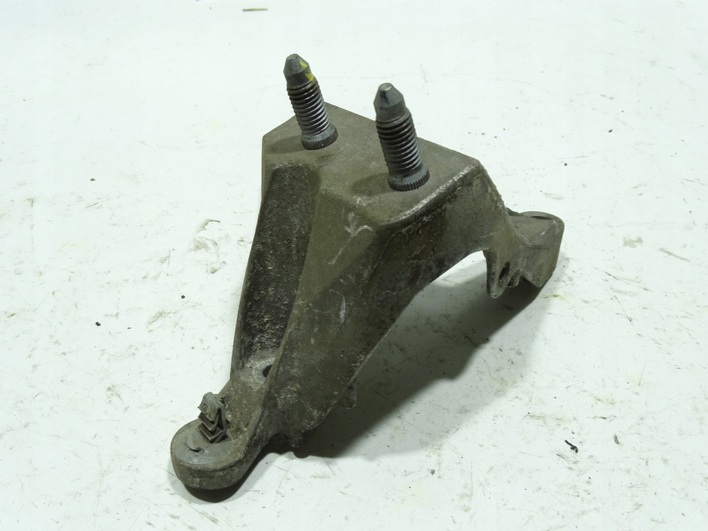 фото №1, Кронштейн кронштейн коробки 112531966r dacia sandero ii stepway renault