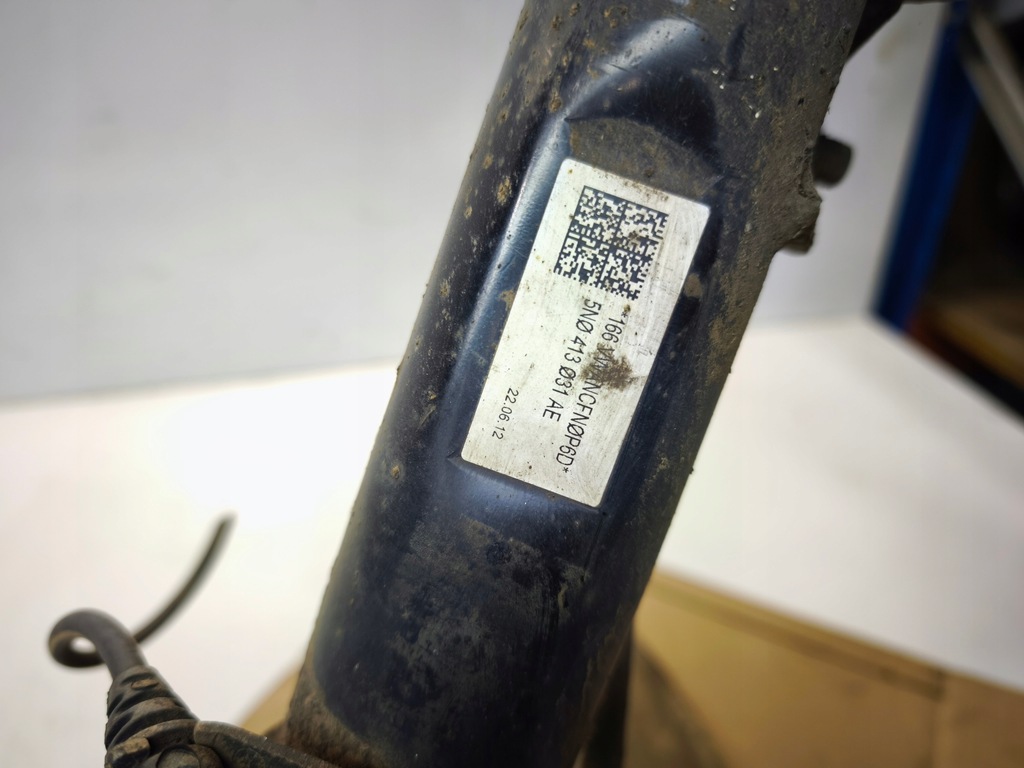 фото №8, Поворотный кулак правая амортизационная стойка амортизатор audi q3 8u 1k0407256aa 5n0413031ae