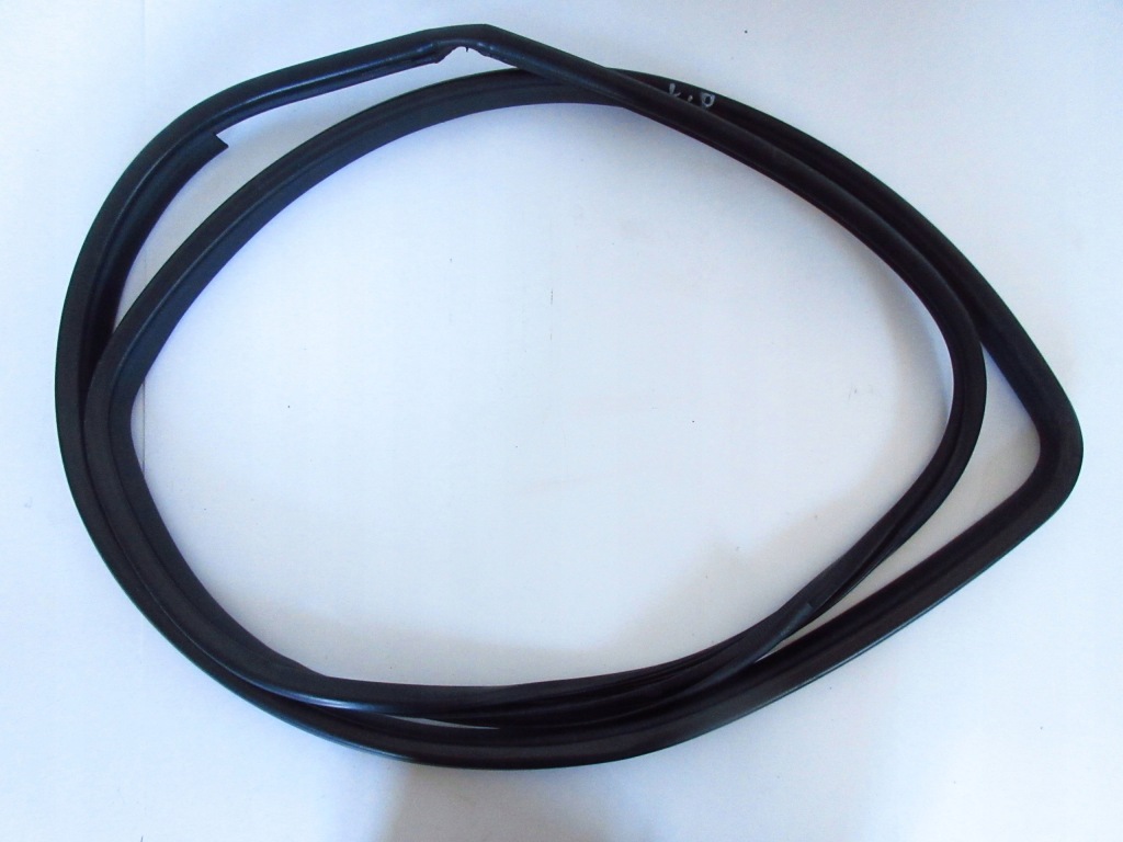 фото №1, Corolla e21 kombi прокладка дверь задних левый задняя