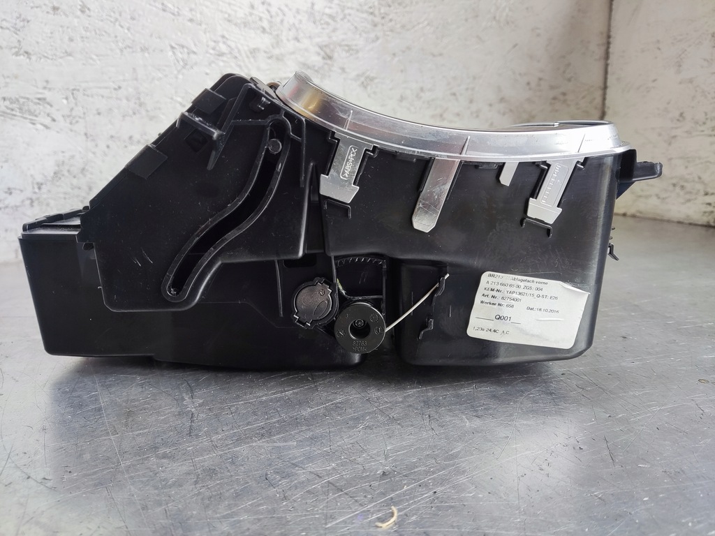 фото №5, Mercedes e klasa w213 бардачок кронштейн na кружки прикуриватель a2136806500