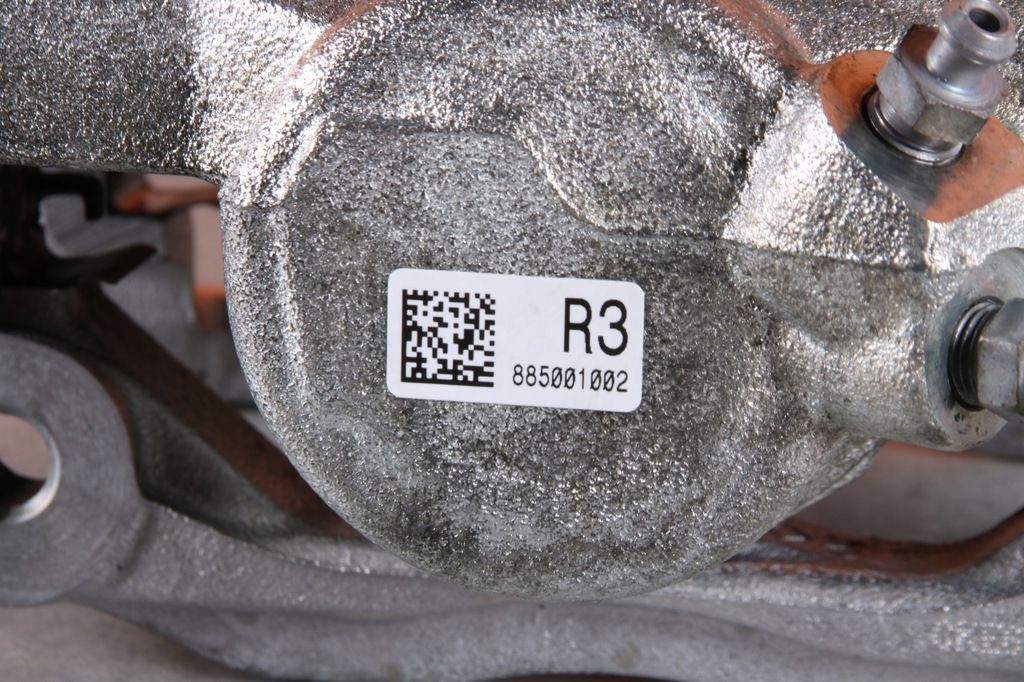 фото №9, Bmw f70 f74 x1 u11 x2 u10 суппорт тормозной правый передний 54/24/307 8850010