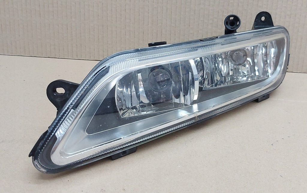 фото №6, Протитуманна фара правий volkswagen passat b7