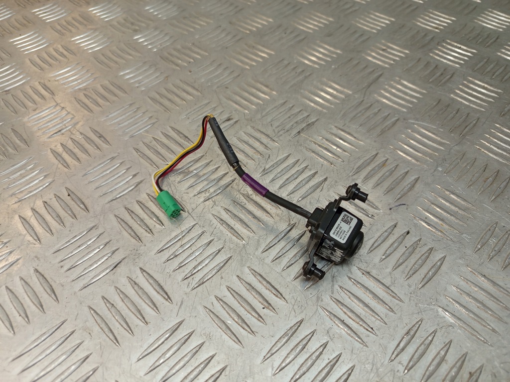 фото №1, Renault clio v камера боковая зеркало 284198542r