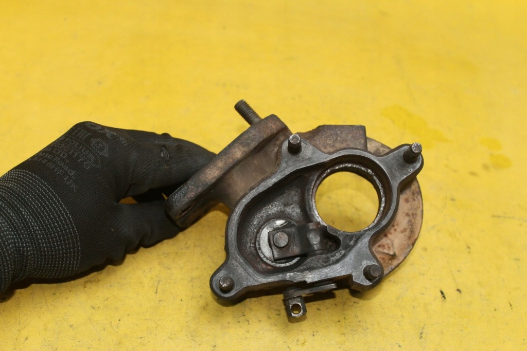 Корпус турбіни lt 35 46 28 2.5 tdi 074145701c в Україні