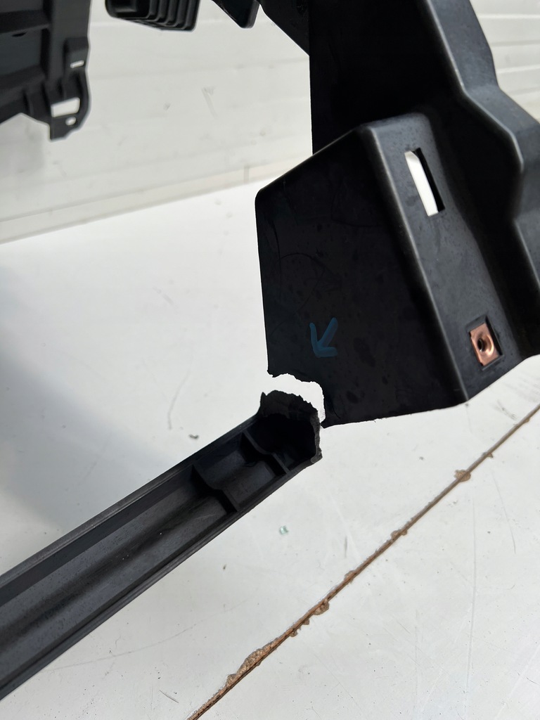 фото №8, Панель приладів консоль подушка безпеки ремені натягувачі opel zafira c