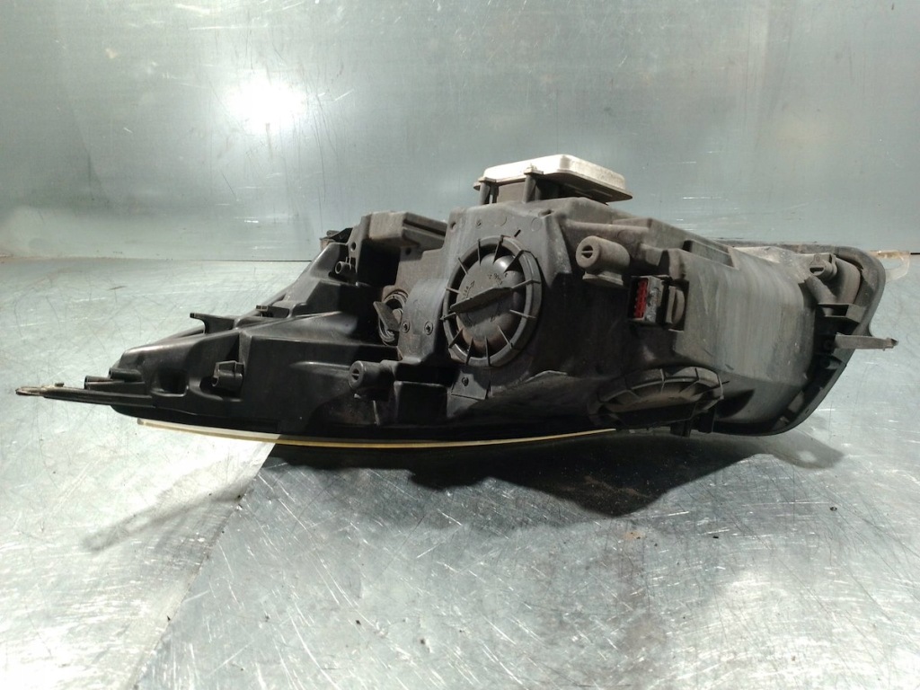 фото №4, Лампа перед правая opel insignia 168857-02