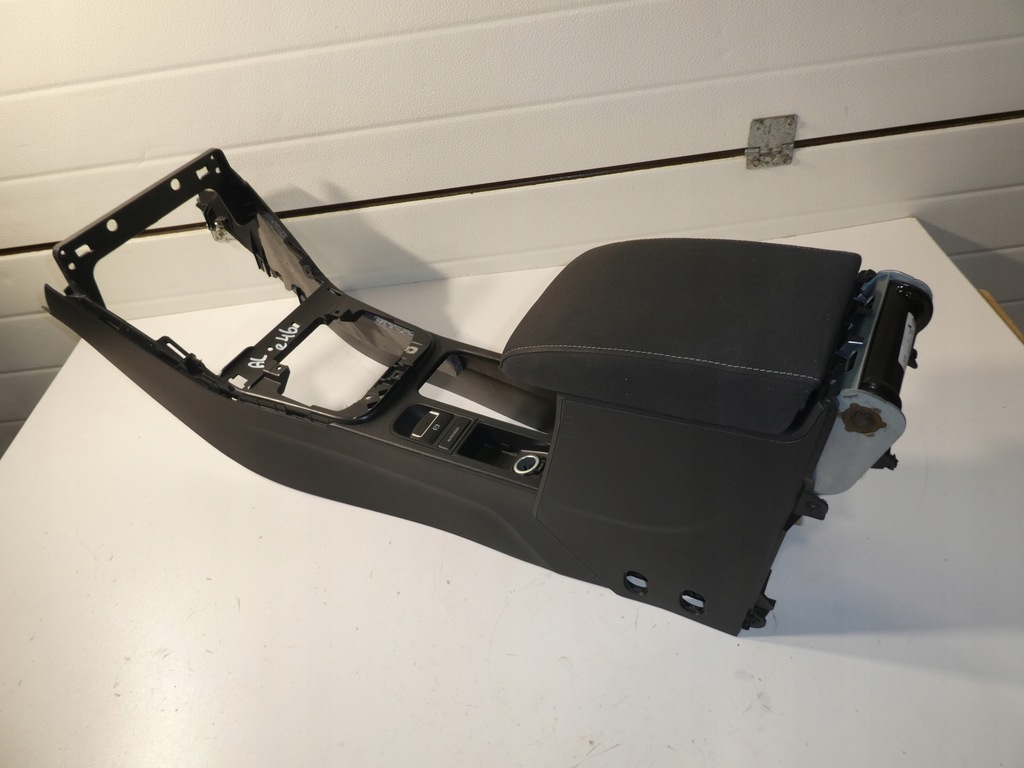 фото №5, Туннель подлокотник vw sharan alhambra 7n0864251