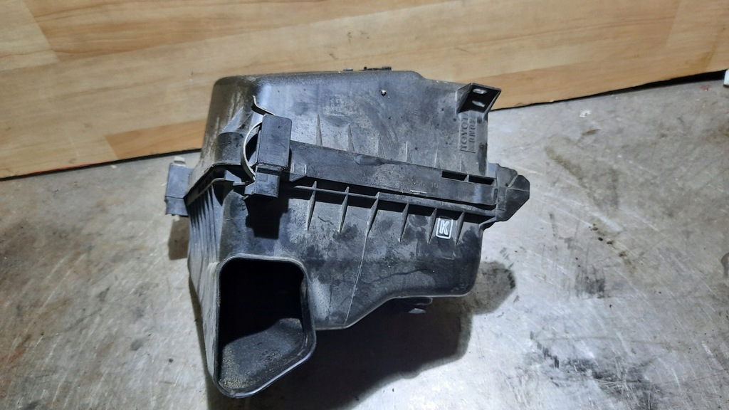 фото №4, Корпус фильтра воздуха toyota corolla e15 1.4 d