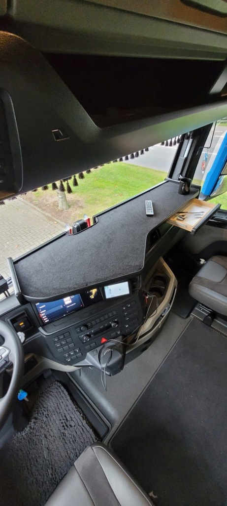 фото №1, Полка большая stolik с ящик man tgx od 2020r.