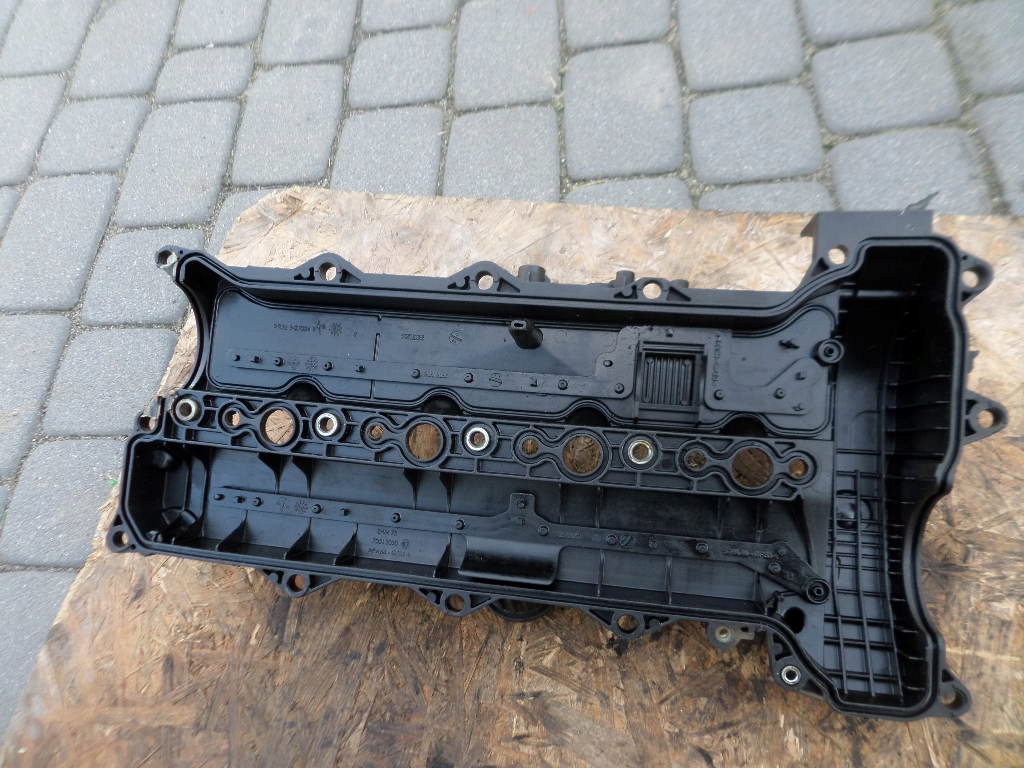 фото №7, Крышка защита клапанов toyota avensis d4d t27 2ad lift verso auris rav4 1ad