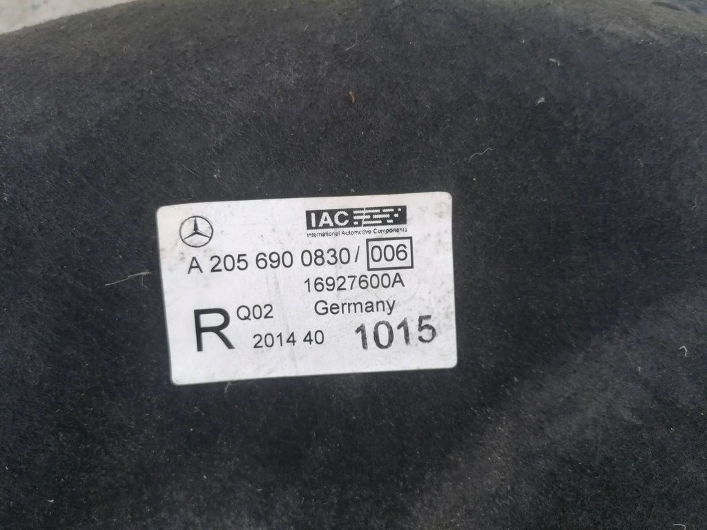 фото №5, Підкрилок правий задня mercedes c-klasa w205