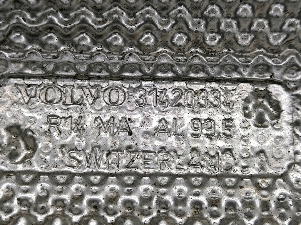 фото №6, Volvo xc60 2019 защита тепловая трубы выпускной