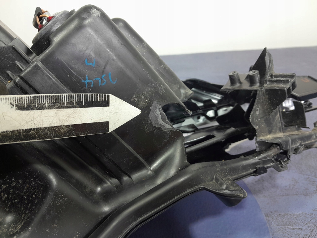 Lexus ux 250h фара левый ксенон eu Доставка