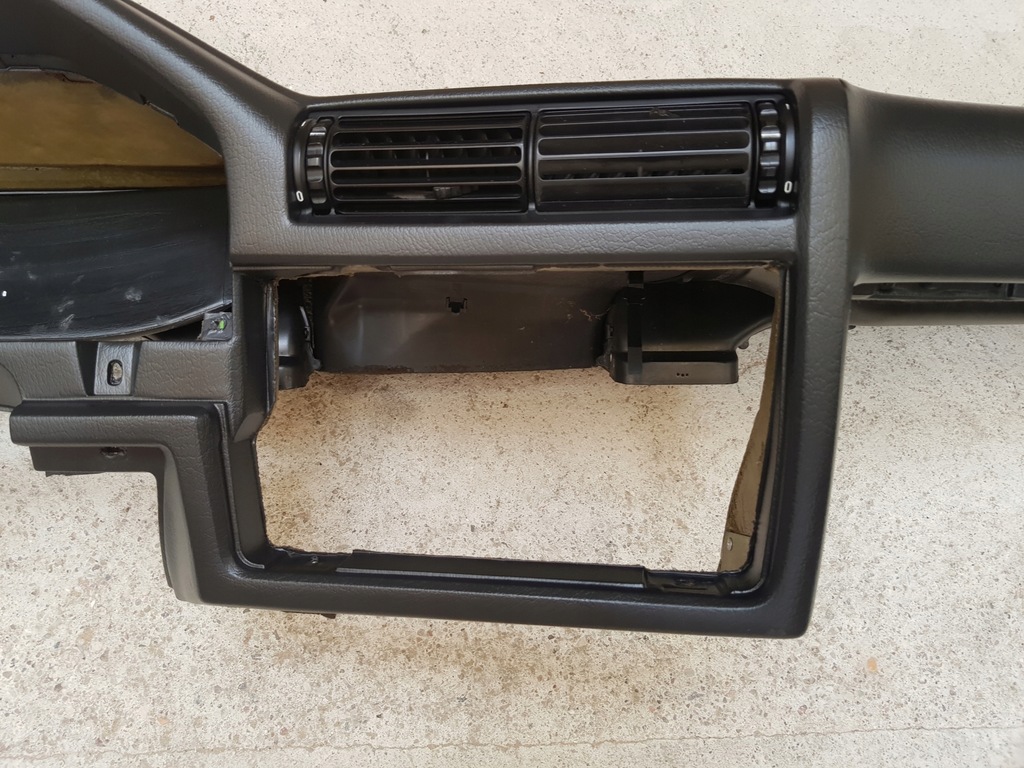 фото №5, Приборная панель приборная приборная панель оригинал bmw e30