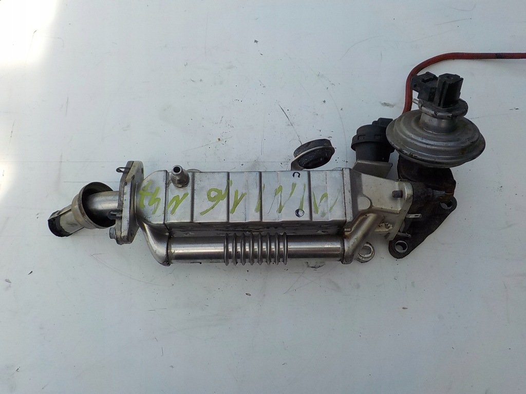 фото №3, Mini r56 r60 1.6d n47c16a масляный радиатор + клапан egr