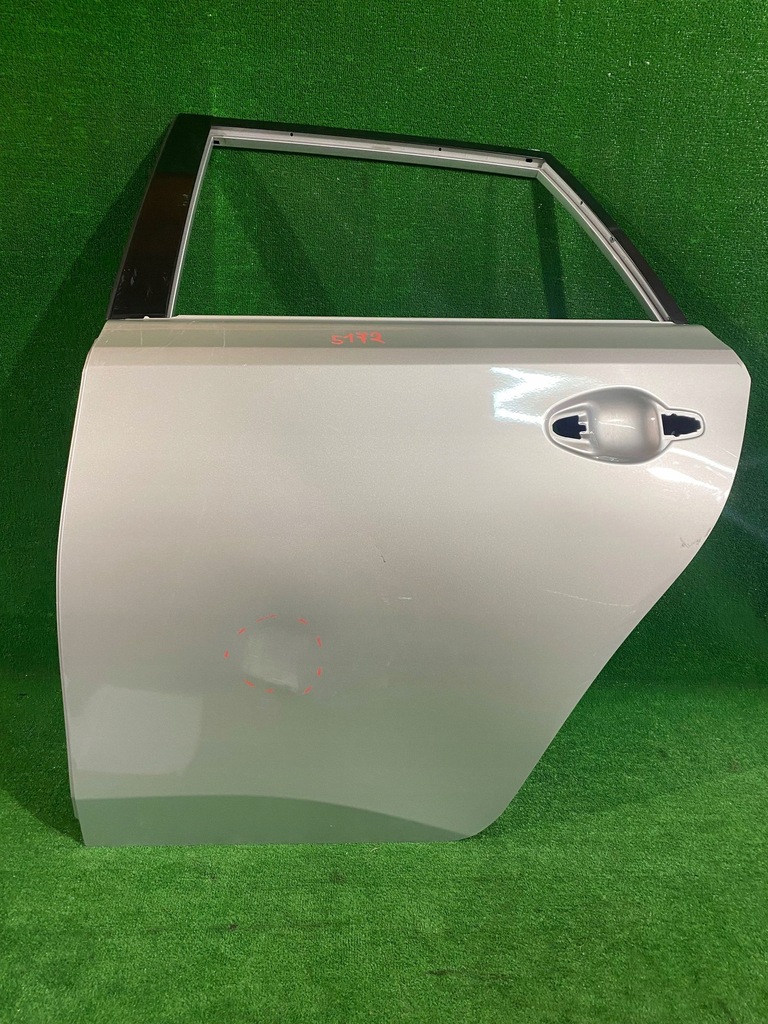 фото №1, Дверь задние левая левый задняя toyota auris ii kombi