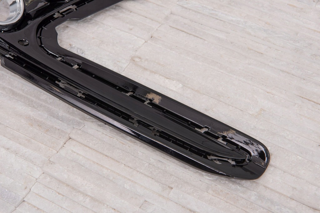 фото №11, Hyundai elantra vi ad решётка бампера заглушка лампы правая 86564f2300