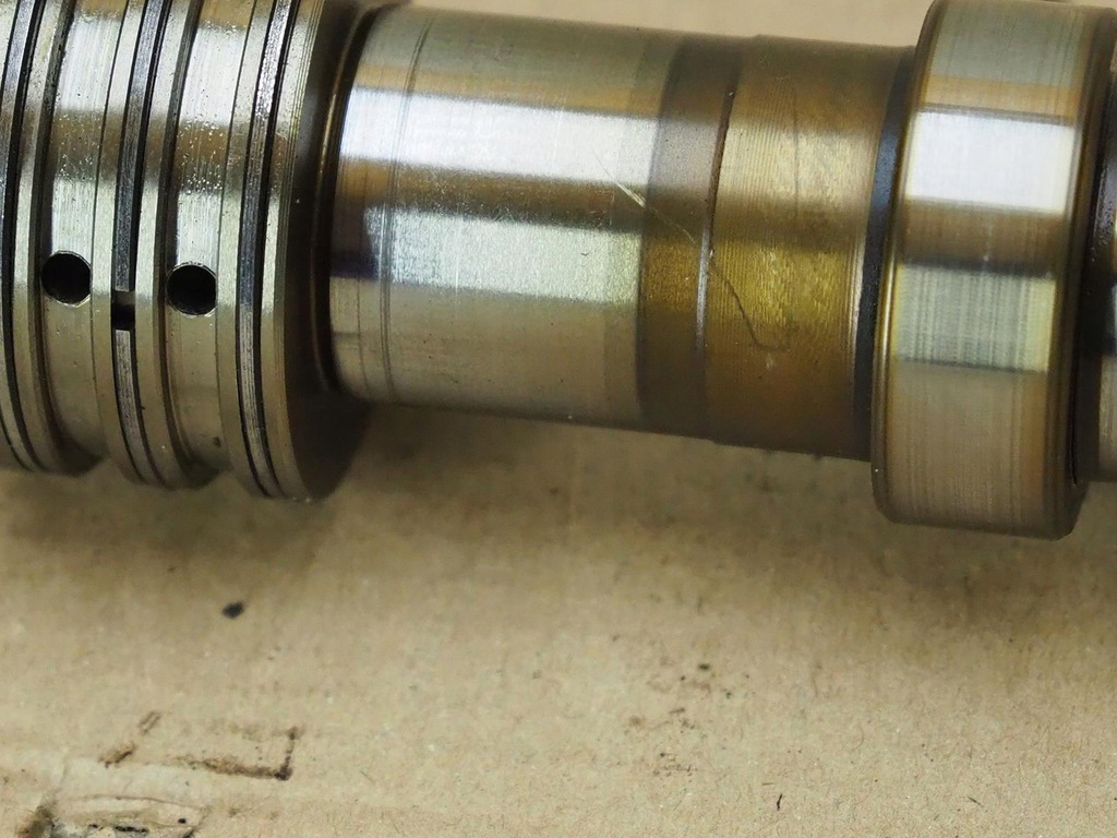 фото №8, Вал лівий всмоктуючий audi a8 d3 6.0 bht 07c101l