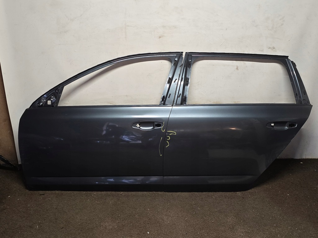 фото №1, Двері ліва задня skoda octawia iii kombi 5e9