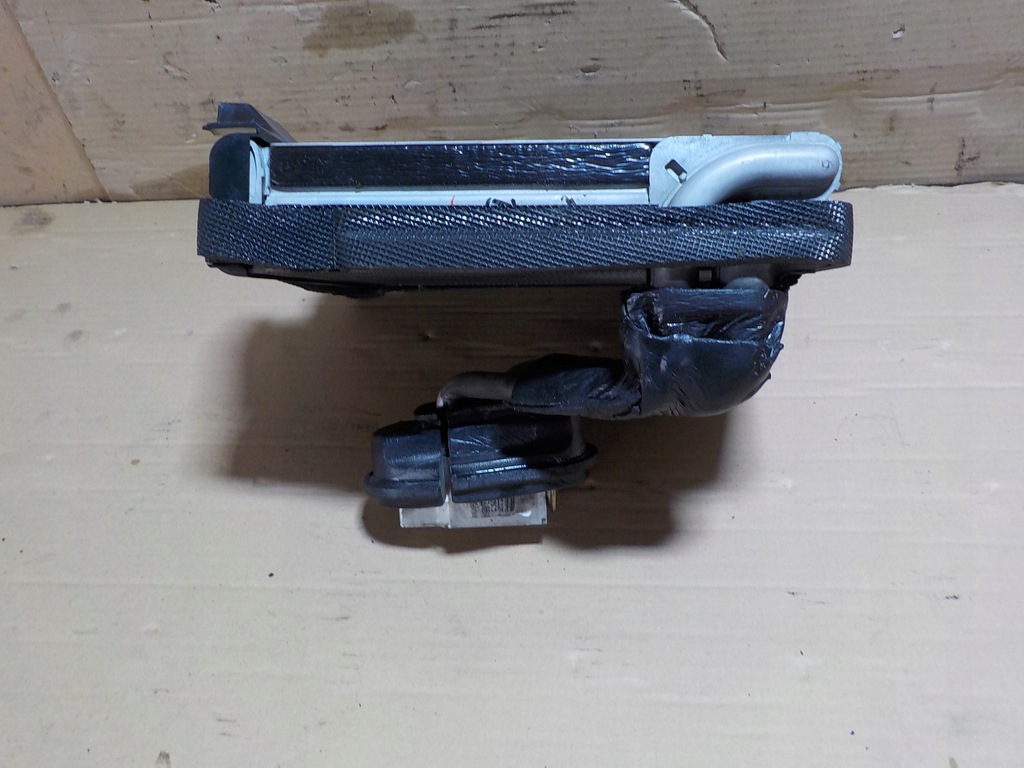 фото №4, Vw tiguan радіатор кондиціонера 2.0 tdi