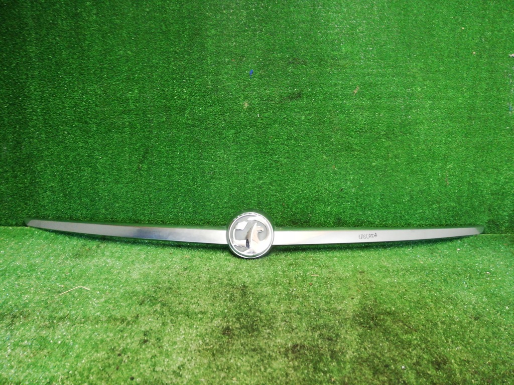 фото №1, Opel cascada молдинг кришки багажника
