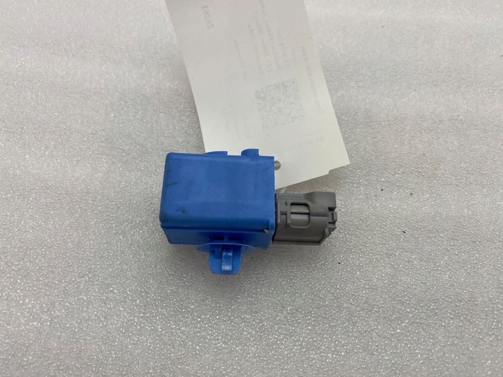 фото №2, Lexus rx 450h 2021 реле сигнал 8974730040