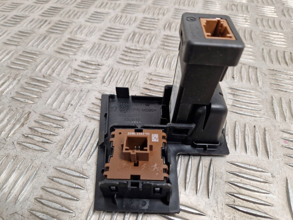 фото №8, Peugeot 508 2016 считыватель карты