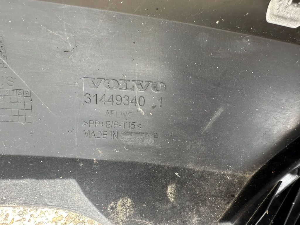 фото №7, Volvo xc40 бампер перед передній