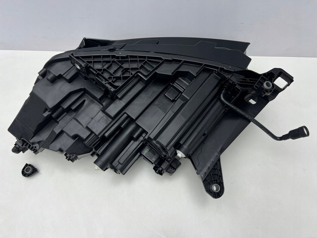 фото №8, Skoda enyaq 5lb941016h лампа передняя правая full led crystal lighting