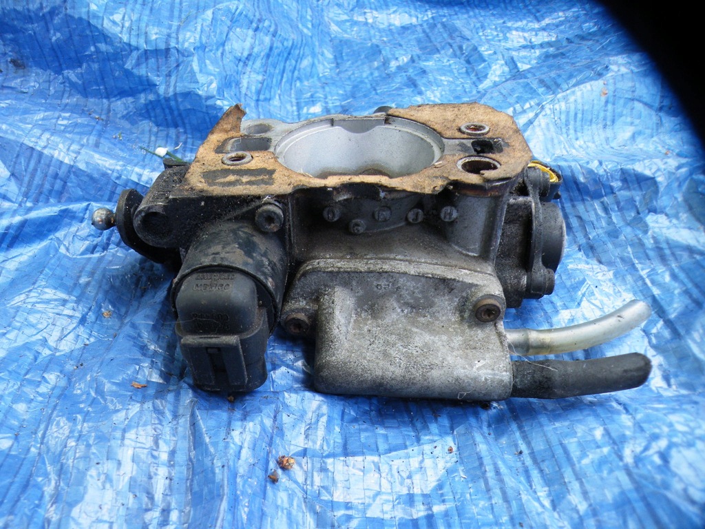 фото №9, Opel corsa b 1.2 8v дроссельная заслонка 09888