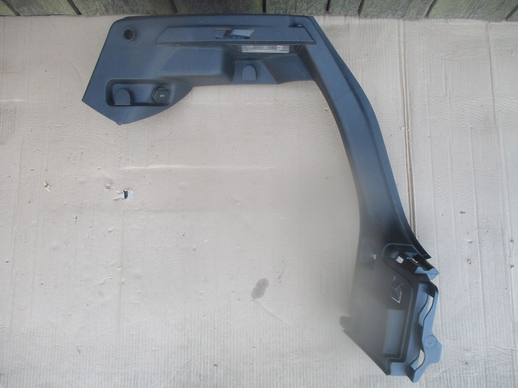 фото №1, Оббивка обшивка багажника правий vw golf vii lift