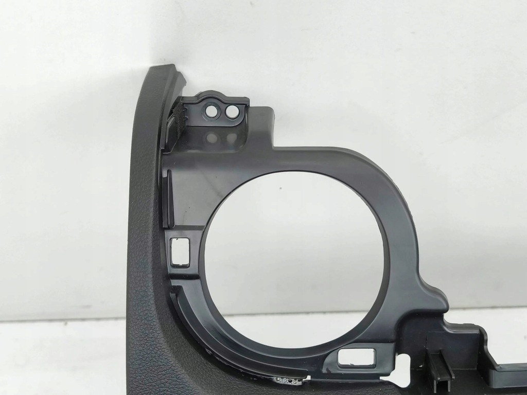 фото №12, Hyundai kona i 2019 element панели приборной панели / dół