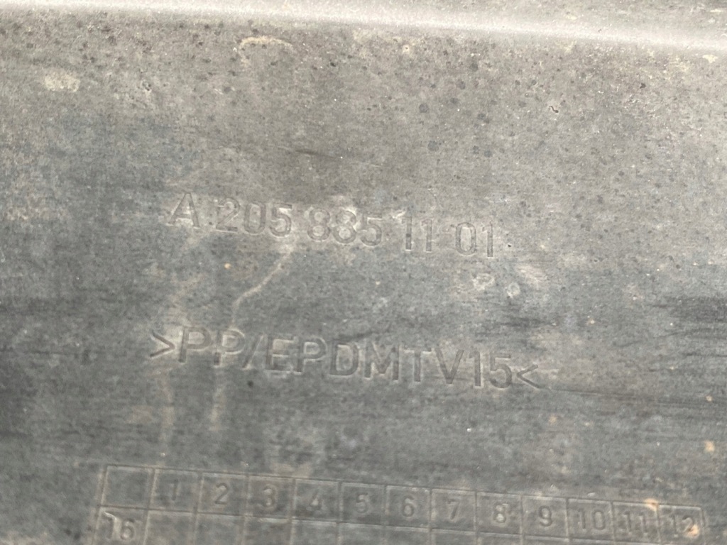 Mercedes бампер перед передний c-klasa 205 w205 рестайлинг  a2058851101 Недорого