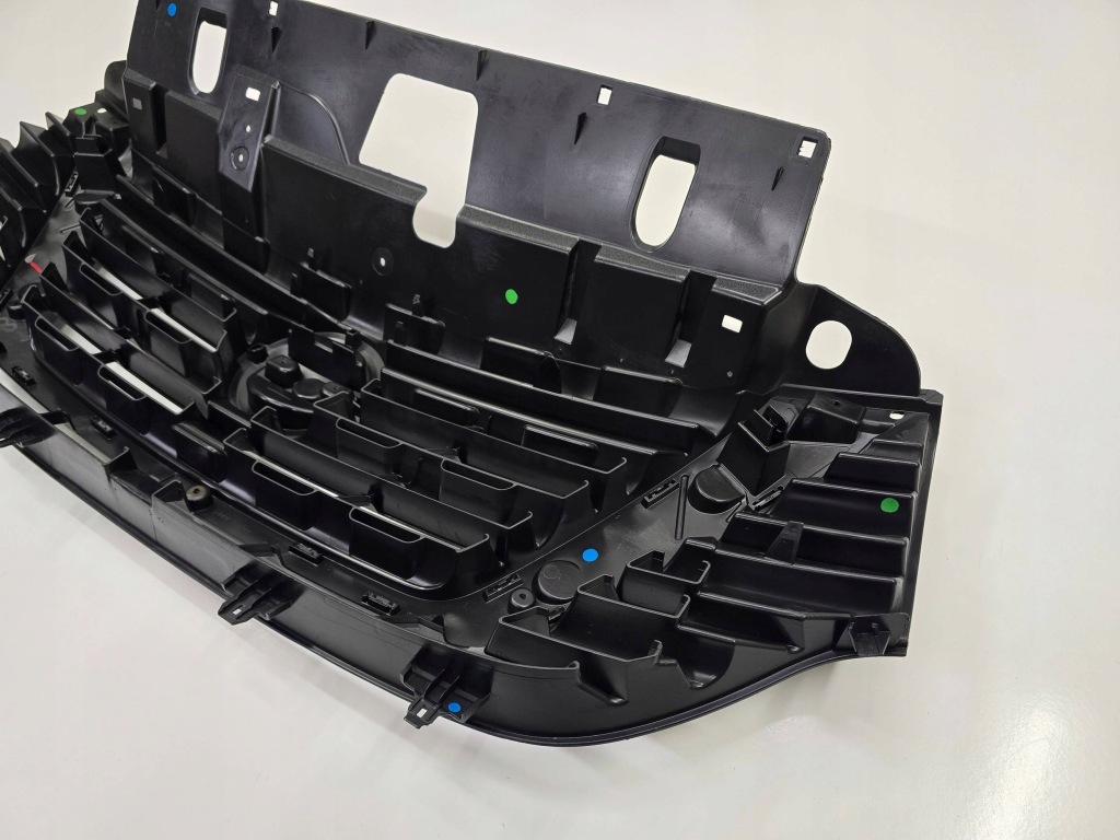 Решетка  бампера nissan nv300 x82 primastar 16- oem 623109057r Киев