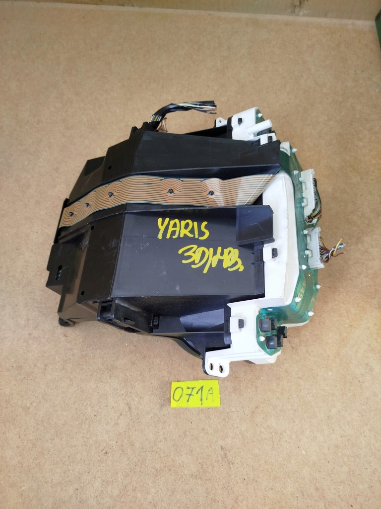 фото №1, Счетчик спидометр toyota yaris i 83800-52640